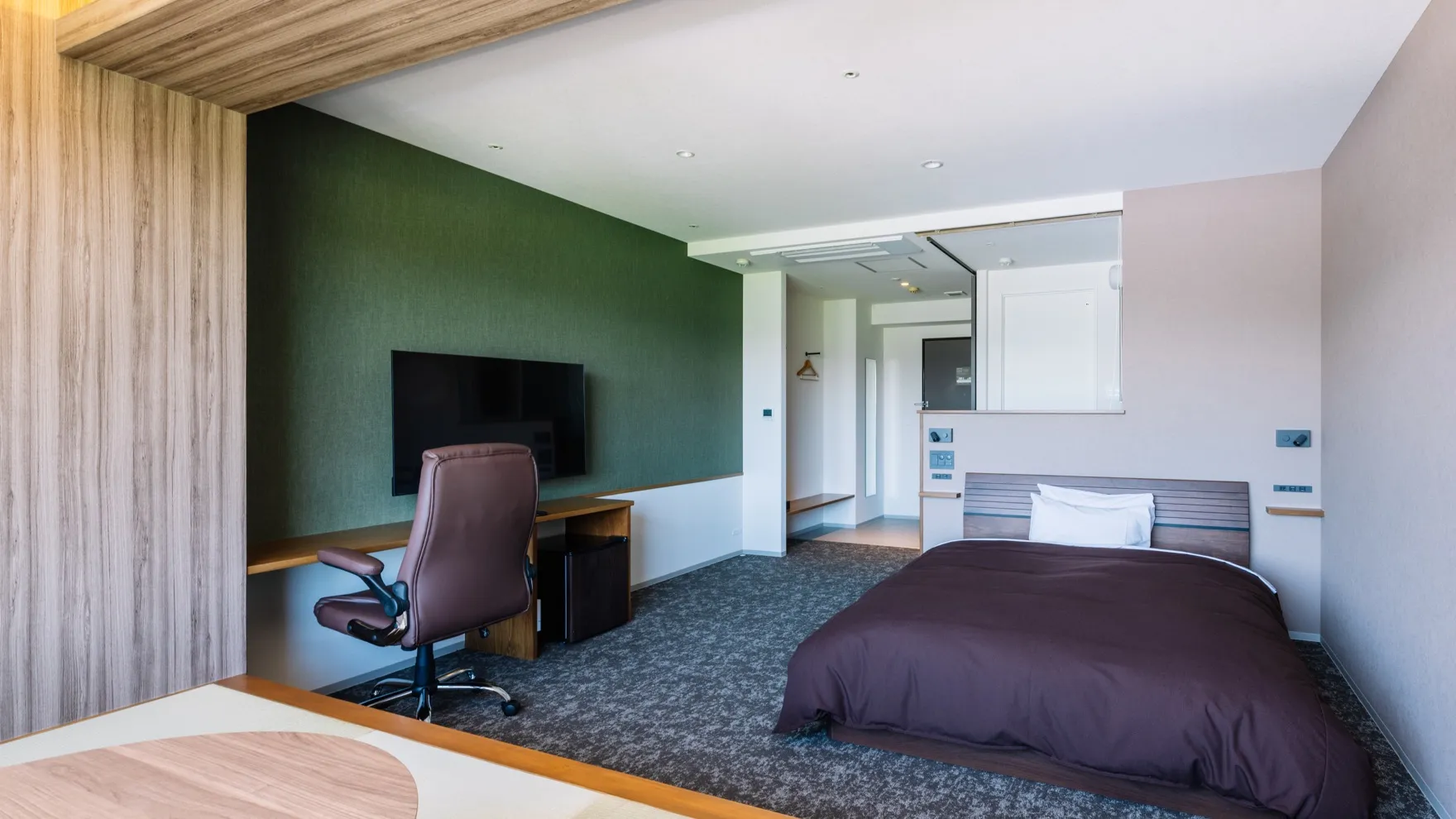 Moderate Room B interior